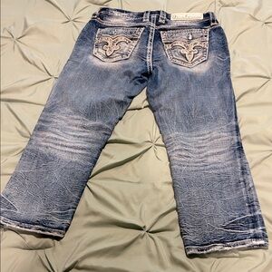 Rock Revival Relaxed Fit Distressed crop jeans